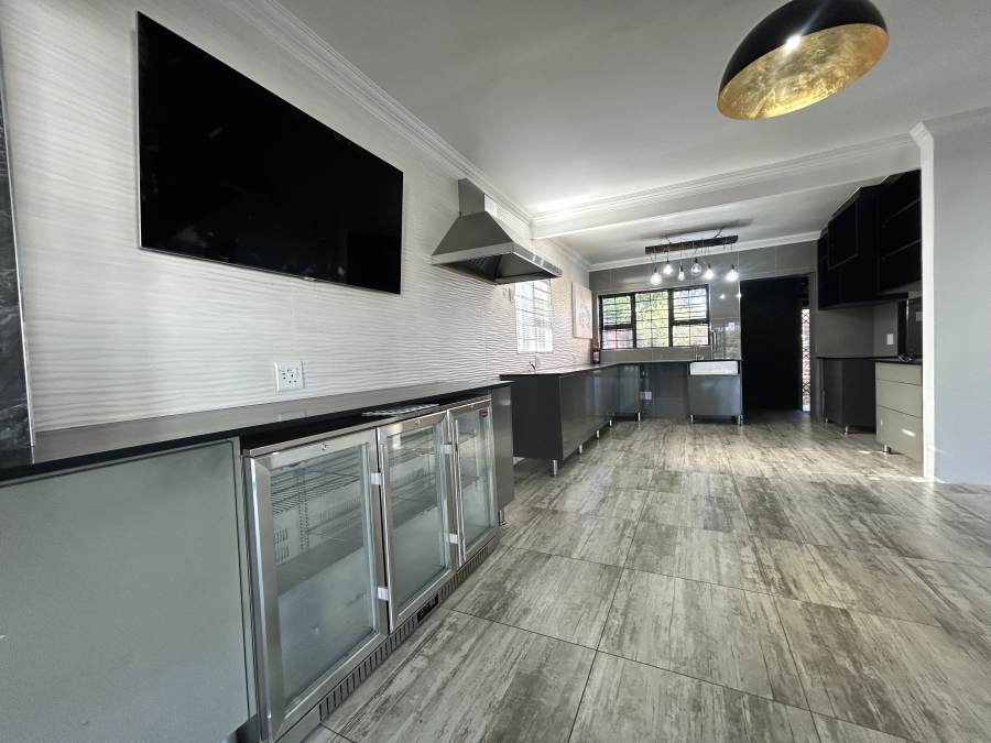 4 Bedroom Property for Sale in Noorsekloof Eastern Cape